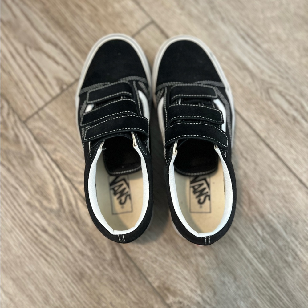 black velcro slip on vans size 8 barely worn